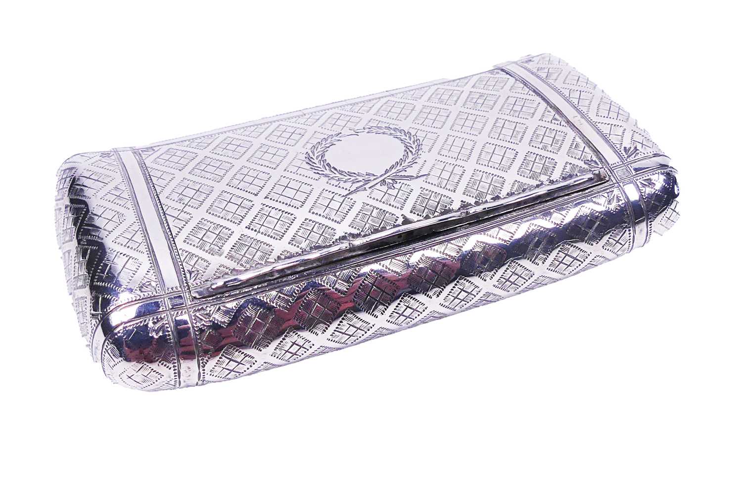 Lot 407 - Snuff Box.