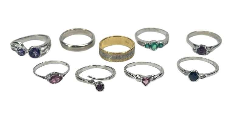 Lot 79 - A Collection of 9ct Rings.