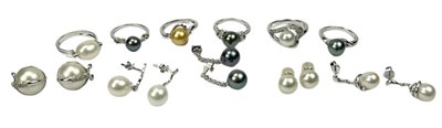 Lot 186 - A Collection of Pearl Jewellery.
