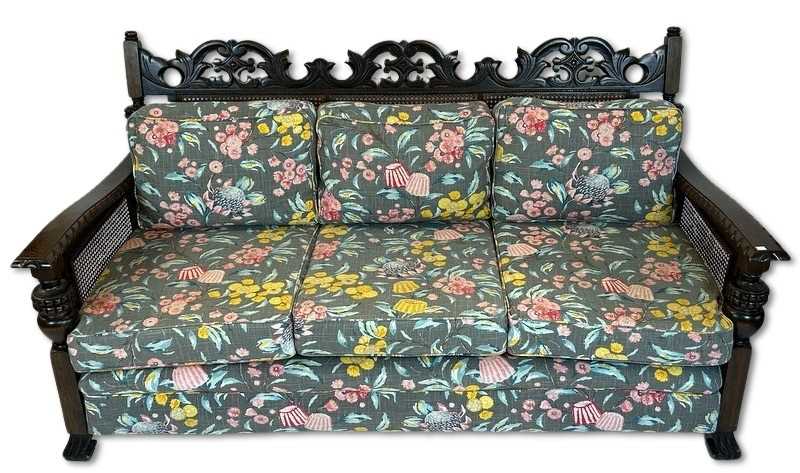 Lot 113 - Bergere 3 Seater Lounge.