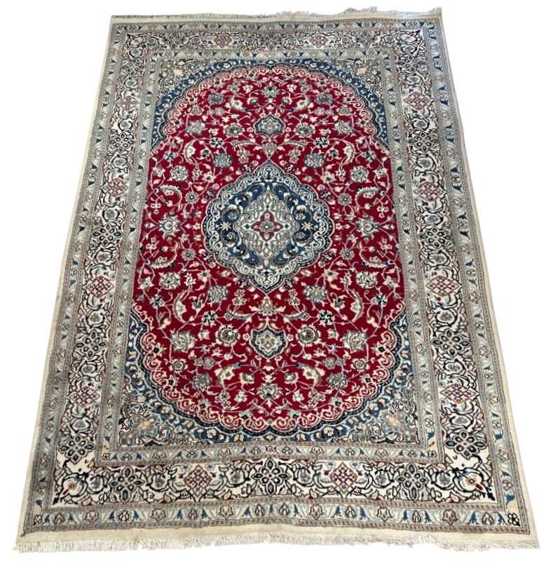 Large Knot Wool Rug Lot 154 - Hand Knotted Large Wool Rug.
