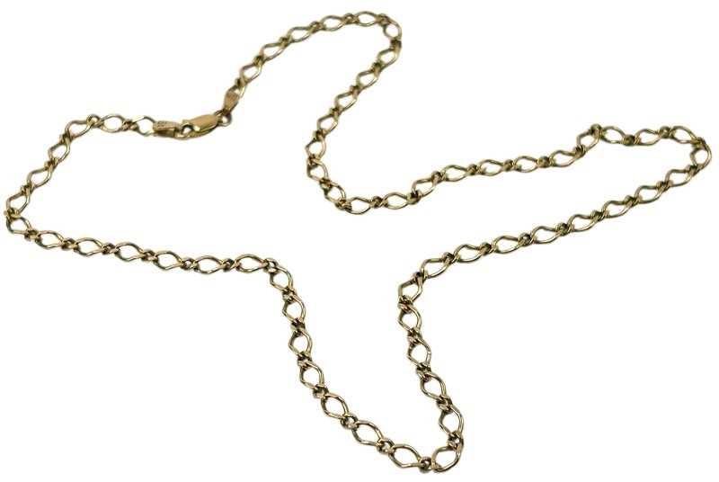 Lot 265 - Figaro link Chain.