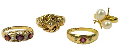 Lot 225 - Four Gold Rings.