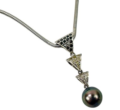 Lot 243 - Linneys Drop Pendant and Chain.