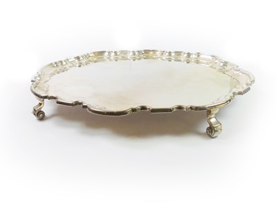 Lot 319 - Sterling Silver Oval Saver.
