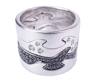 Lot 231 - George Jensen Ring.