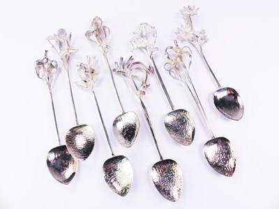 Lot 306 - Mixed Silver.