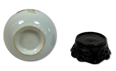 Lot 188 - A Small Famille Rose Vase.