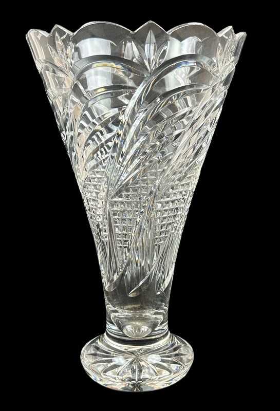 Lot 163 - Limited Edition 6/100 Jim O'Leary Waterford Celebration Collection Vase.