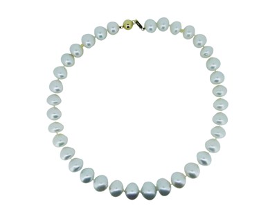 Lot 53 - South Sea Cultured Pearl Strand.