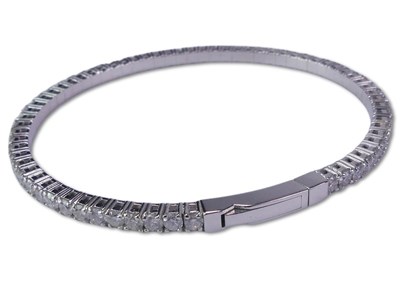 Lot 211 - Diamond Bangle.