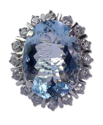 Lot 220 - Aquamarine Custer Style Ring.