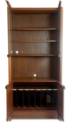 Lot 118 - Catt Furniture Bookcase with Glass Doors.