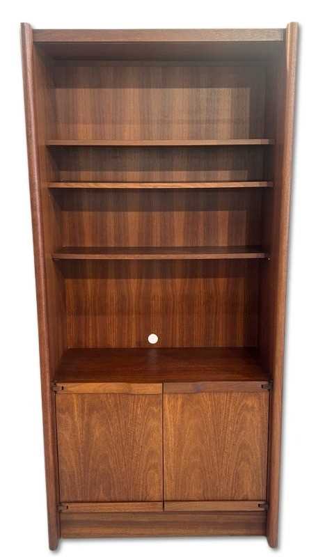 Lot 110 - Catt Furniture Bookcase.