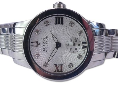Lot 293 - Bulova Accutron.