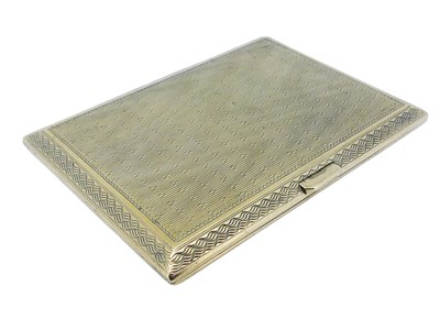 Lot 122 - Small Gold Cigarette Case.