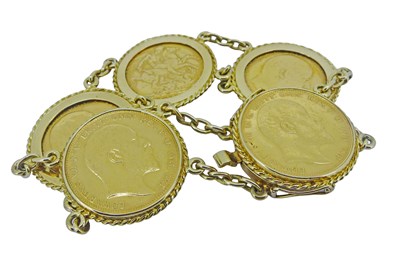 Lot 95 - Sovereign Bracelet.