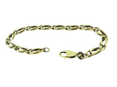 Lot 199 - Gold Bracelet.