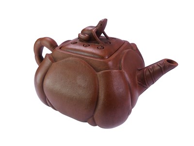 Lot 178 - Yixing Zisha Teapot.