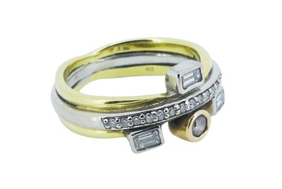 Lot 187 - Diamond Dress Ring.