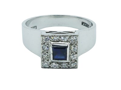 Lot 172 - Princess Cut Sapphire Ring.