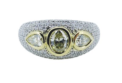 Lot 159 - Diamond, Trilogy Cluster Ring.