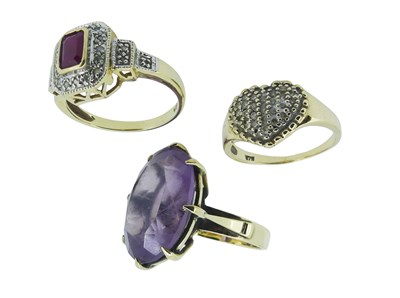 Lot 158 - Rings Gold Rings.