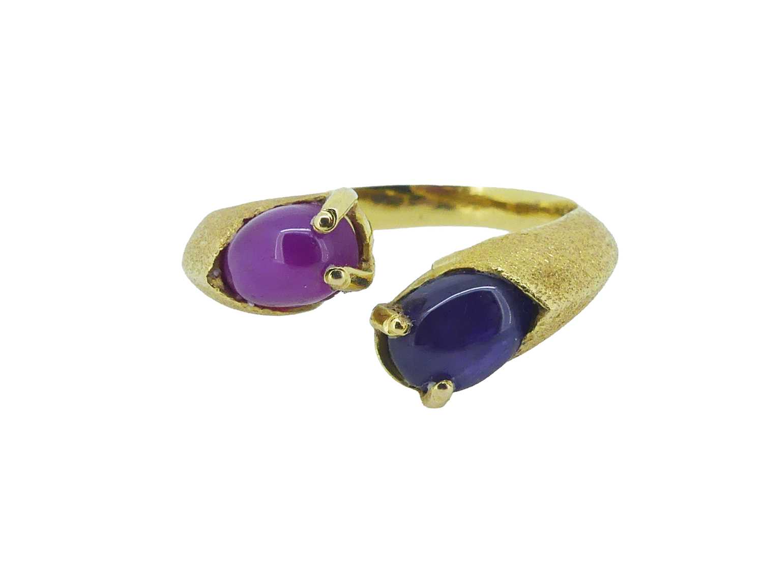 Lot 57 - Yellow Gold Ring.