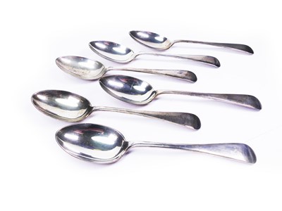 Lot 267 - Edwardian Table Silver Spoons.
