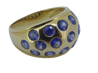 Lot 50 - Yellow Gold Ring.