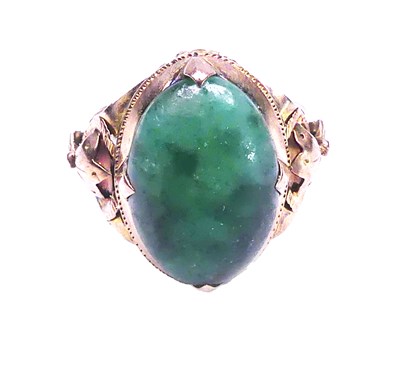 Lot 270 - Jade Ring.