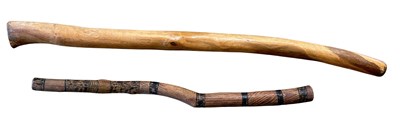 Lot 106 - 2x Didgeridoo.