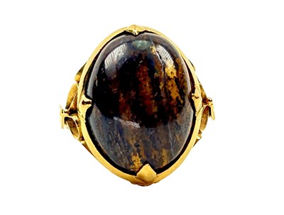 Lot 227 - 18ct Yellow Gold Tigers Eye Ring.