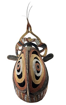 Lot 140 - Maprik Mask.