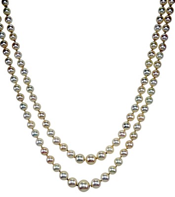 Lot 212 - Quality Akoya Pearl Strand.