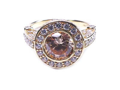 Lot 274 - Fancy Coloured Diamond Ring