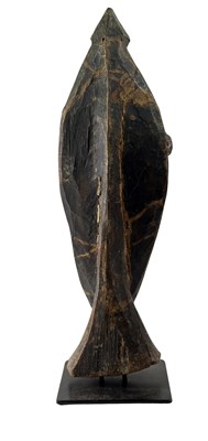 Lot 114 - Papua New Guinean Kwoma Spirit Carved Hardwood Bust.