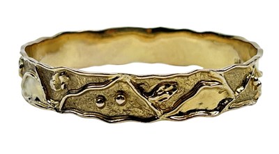 Lot 209 - 9ct Yellow Gold Melted Edge Bangle .