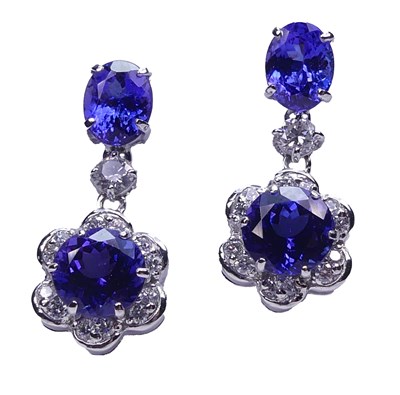 Lot 284 - A Pair of Articulated Drop Stud Earrings.